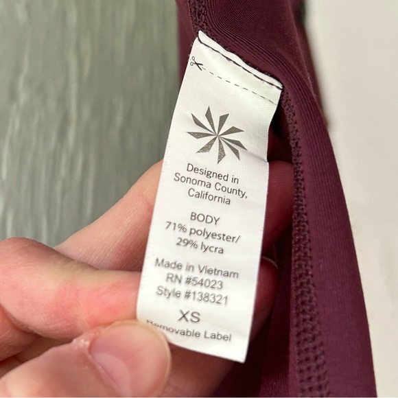 Athleta Chaturanga Ombré 7/8 Leggings size XS Currant Reversible Ankle - Picture 7 of 9